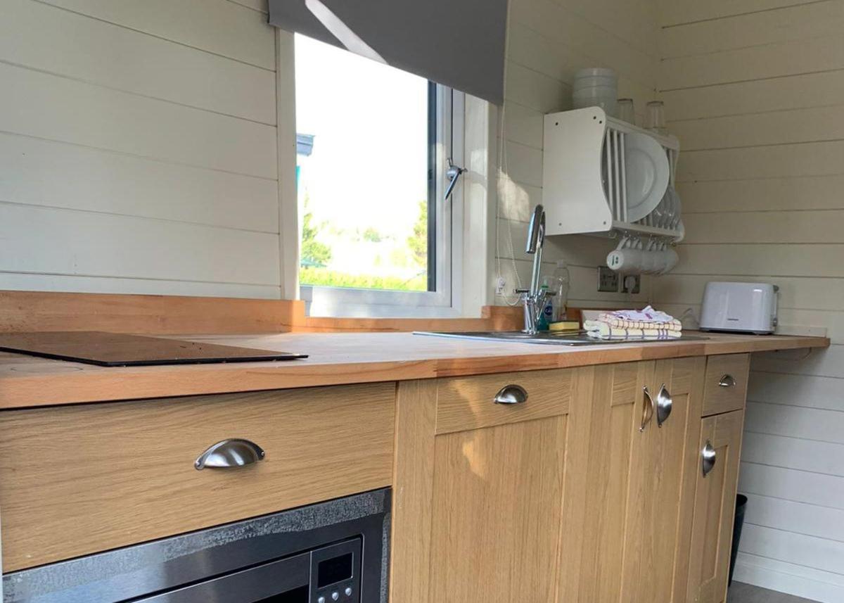 Riverview Lodges And Glamping Welshpool Exterior photo